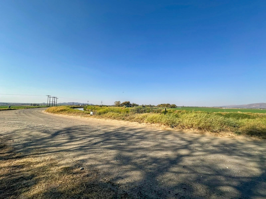 4 Bedroom Property for Sale in De Kroon A H North West